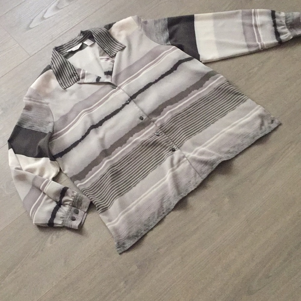 Classy Blouse Plus Size 20 20W Gray TanJay